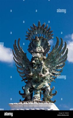 Die  Garuda-Statue! Eine monumentale Darstellung der Göttlichkeit und des legendären Vogels